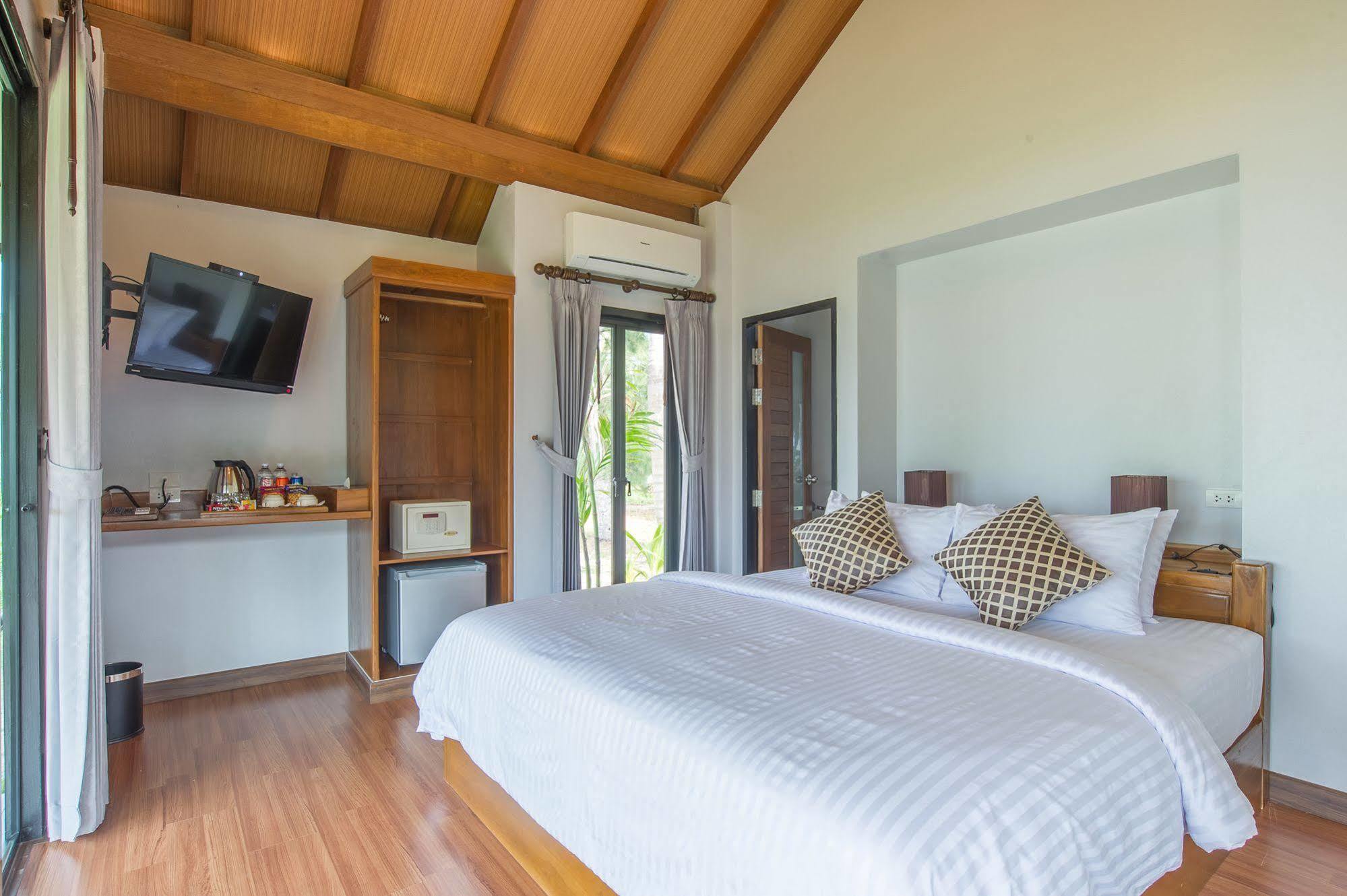 Ko Kut Medee Resort מראה חיצוני תמונה